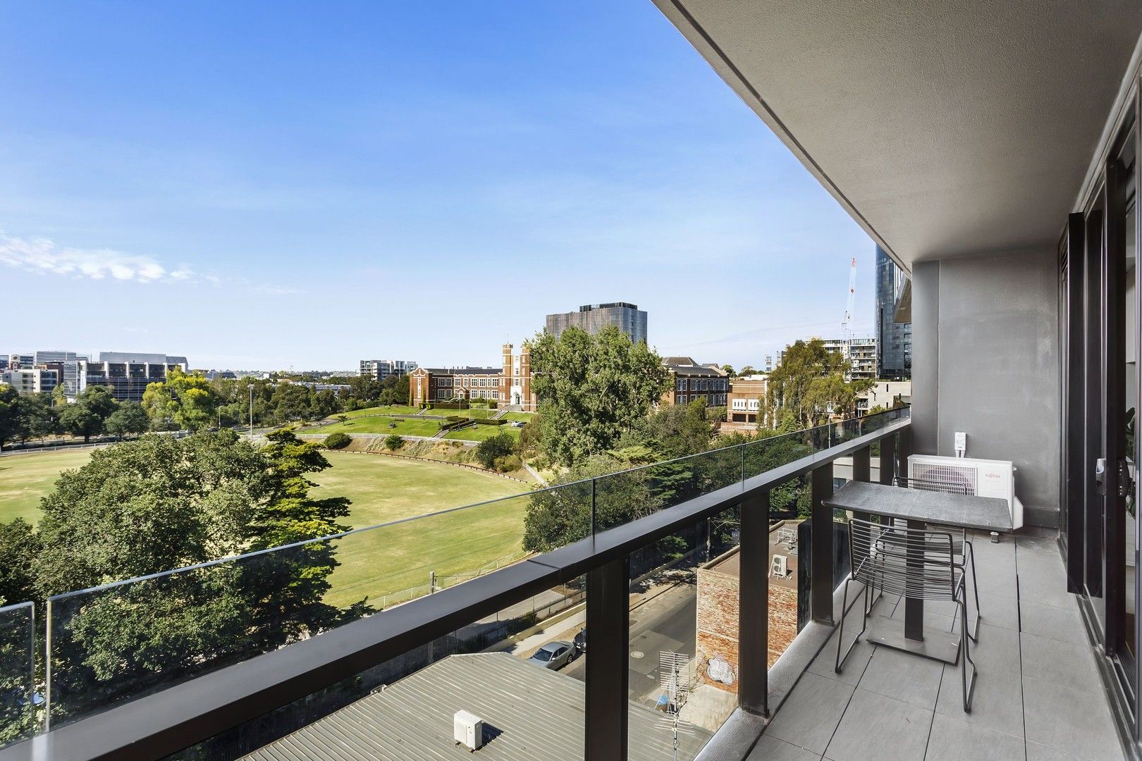2 bedrooms Apartment / Unit / Flat in 604/18 Yarra Street SOUTH YARRA VIC, 3141