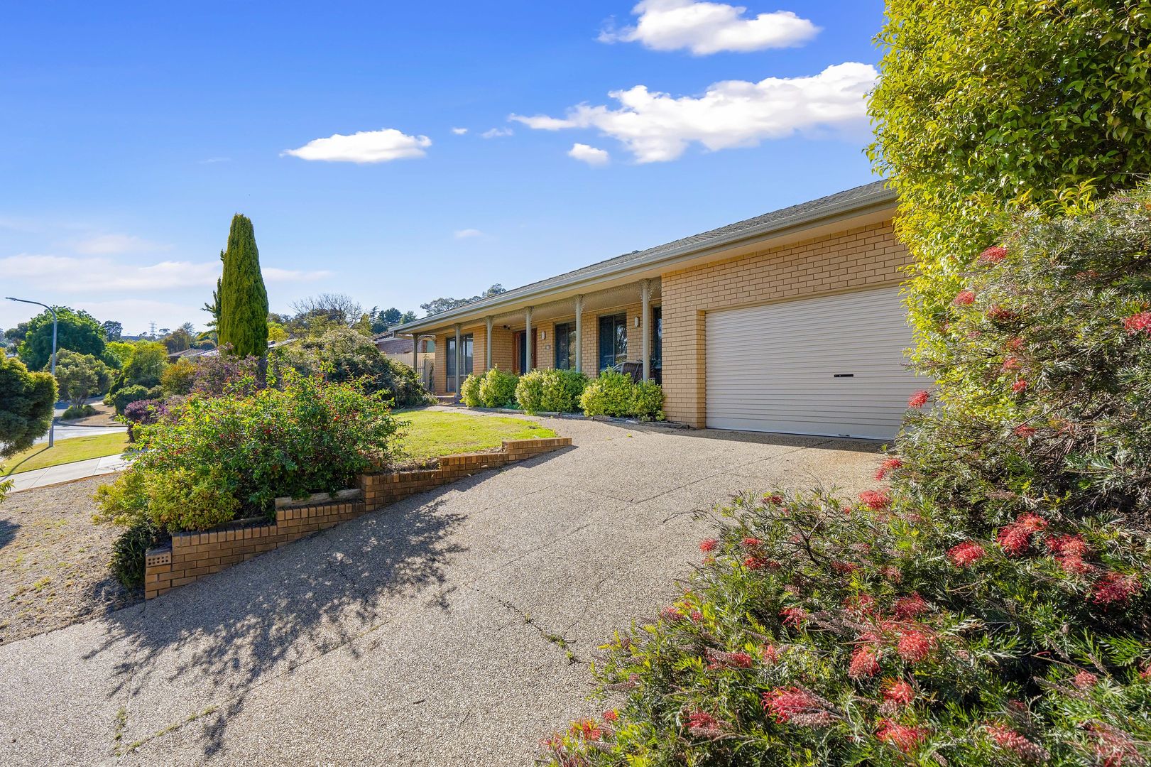 14 Mccoullough Drive, Tolland NSW 2650