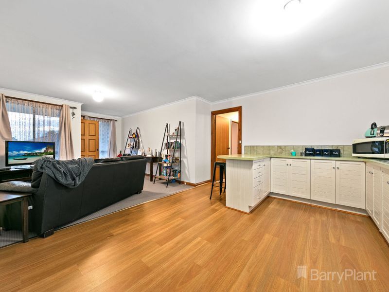 2/27-29 High Street, Bunyip VIC 3815, Image 2