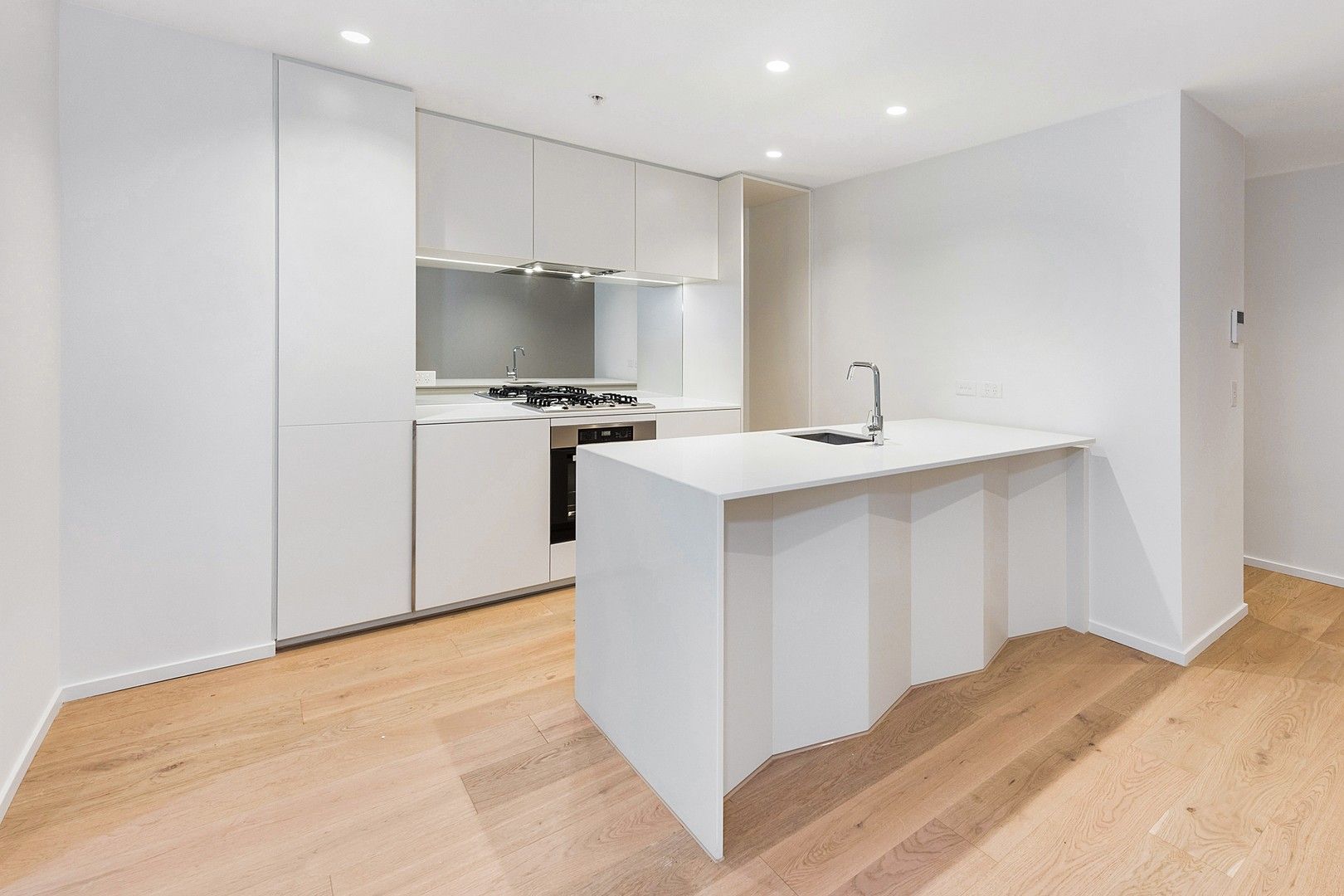 3 bedrooms Apartment / Unit / Flat in 706/93-119 Kavanagh Street SOUTHBANK VIC, 3006