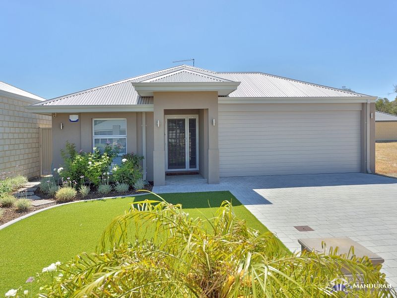 3 bedrooms House in 4 Gibbs Circuit RAVENSWOOD WA, 6208