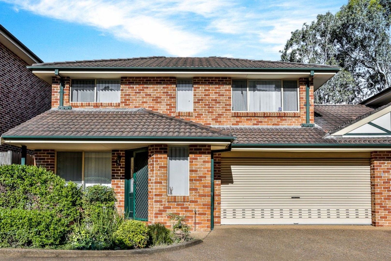 3 bedrooms Townhouse in 9/96 Fawcett Street GLENFIELD NSW, 2167