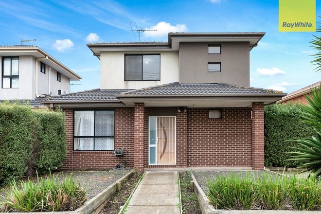Picture of 1/70 Helen Street, ST ALBANS VIC 3021