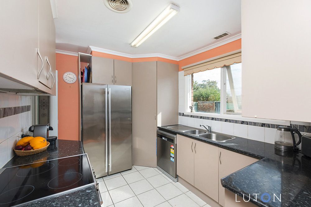 34 Castieau Street, Higgins ACT 2615, Image 2