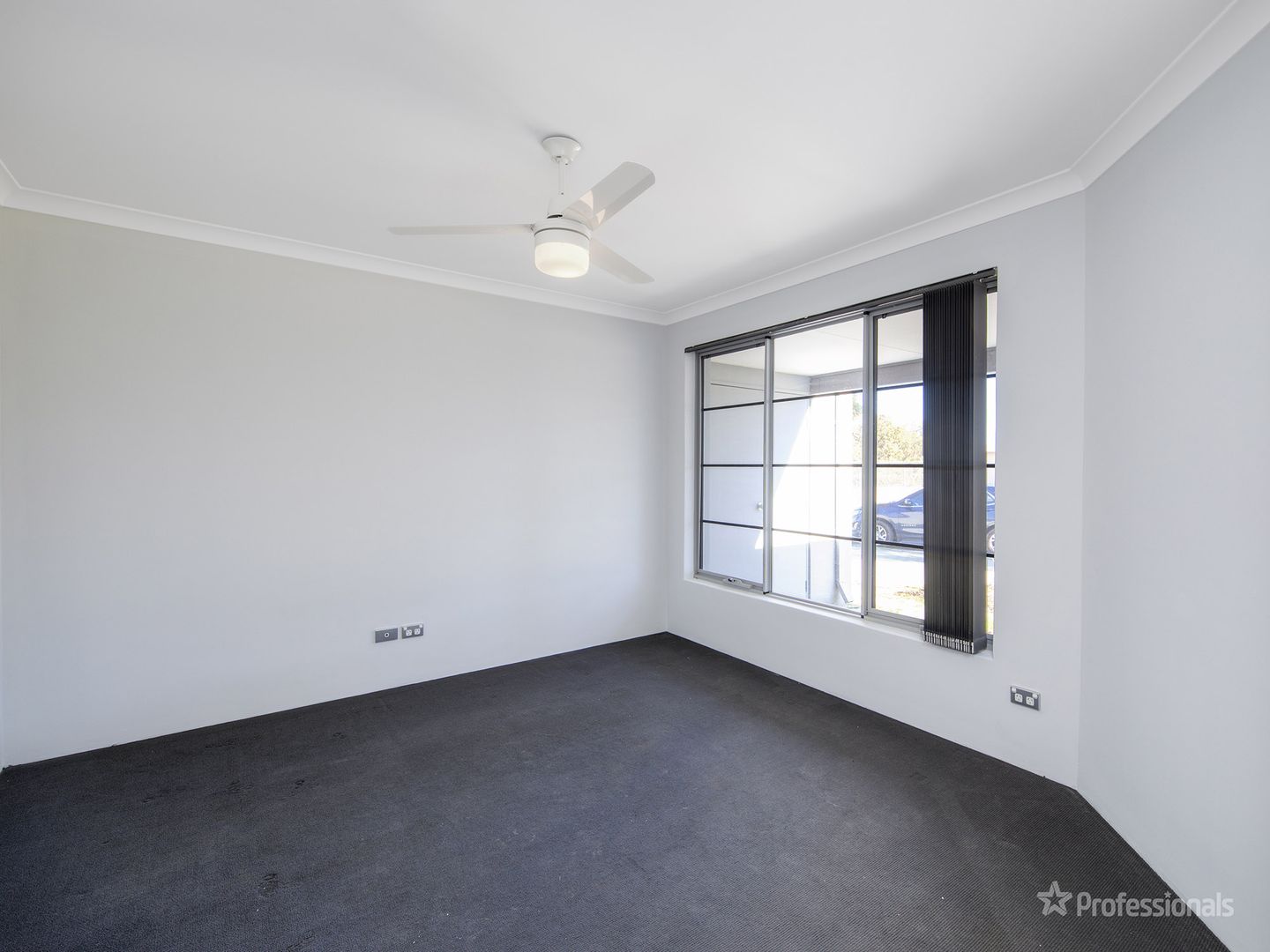 7 Paxton Court, Ellenbrook WA 6069, Image 2