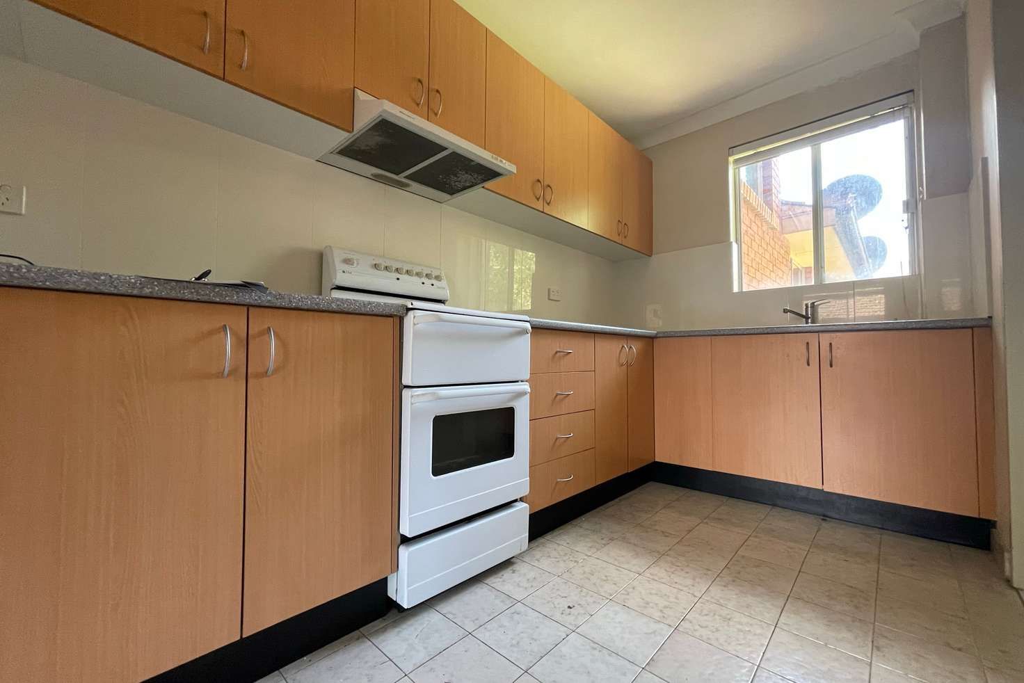 2 bedrooms Apartment / Unit / Flat in 3/60 Sackville Street FAIRFIELD NSW, 2165