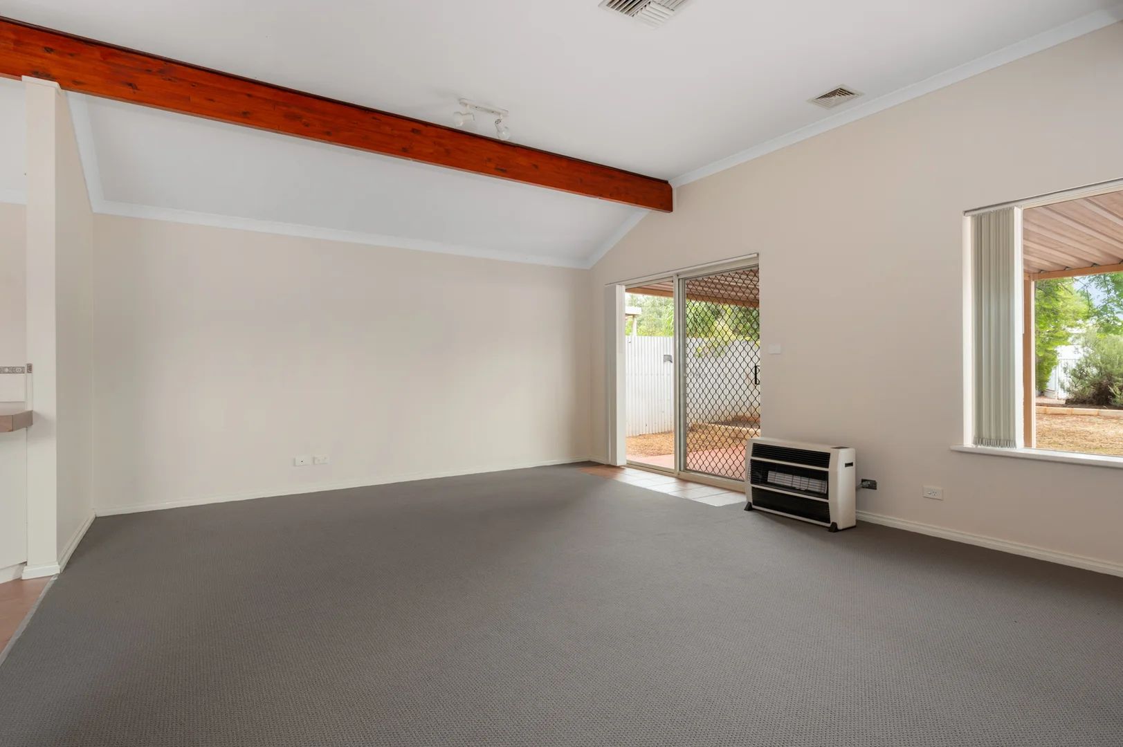 Additional image 7 of 16B Lyall Street, Lamington WA 6430