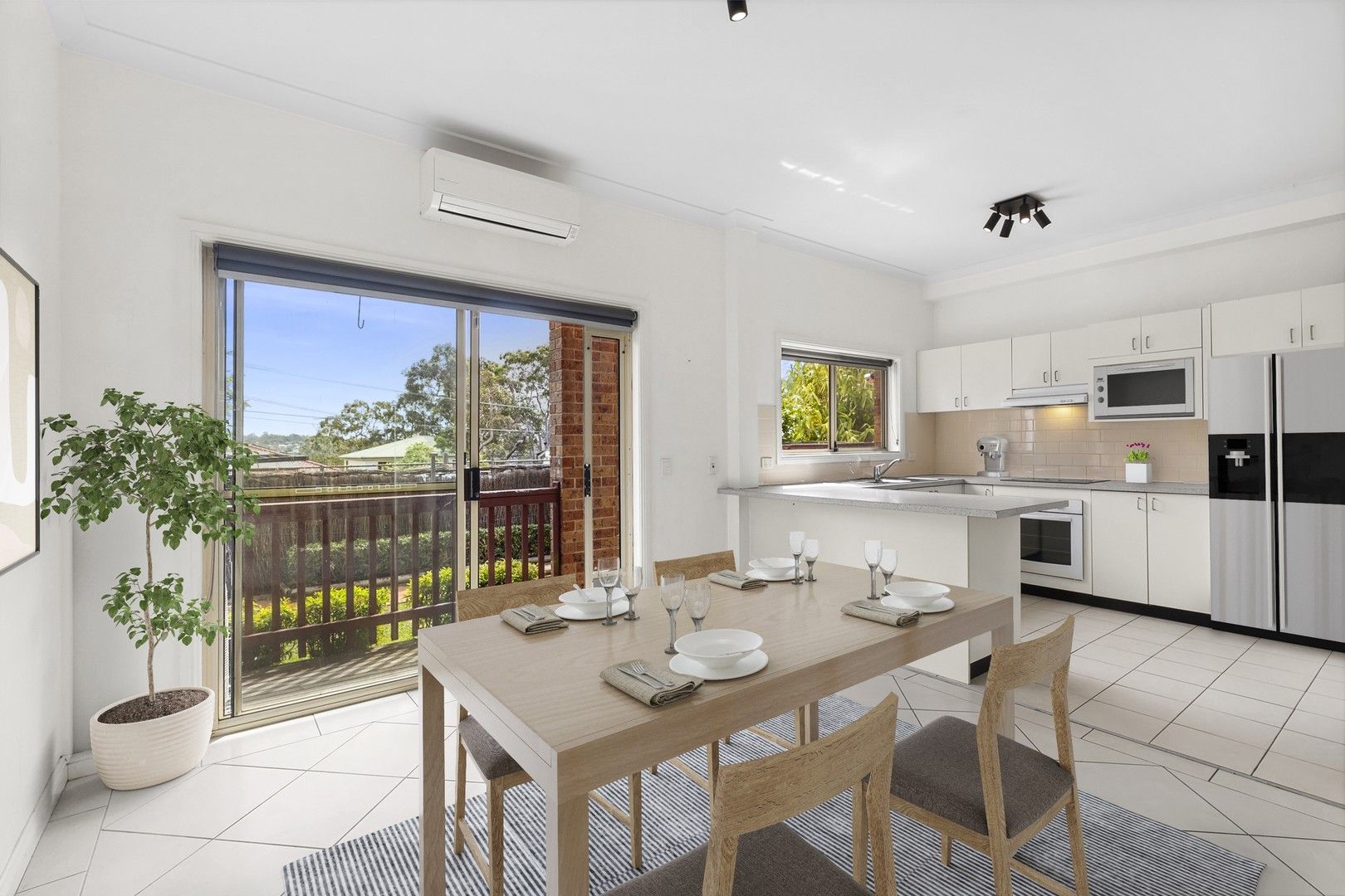 3 bedrooms Townhouse in 8/40 First Avenue LOFTUS NSW, 2232