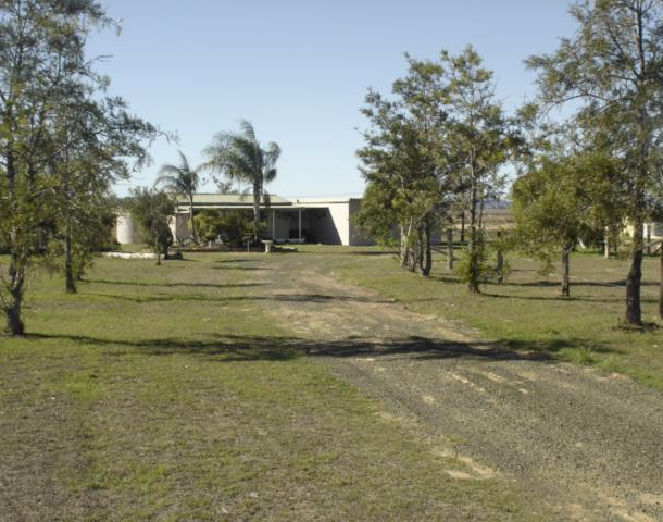 32 Topaz Crescent, Lockyer Waters QLD 4311
