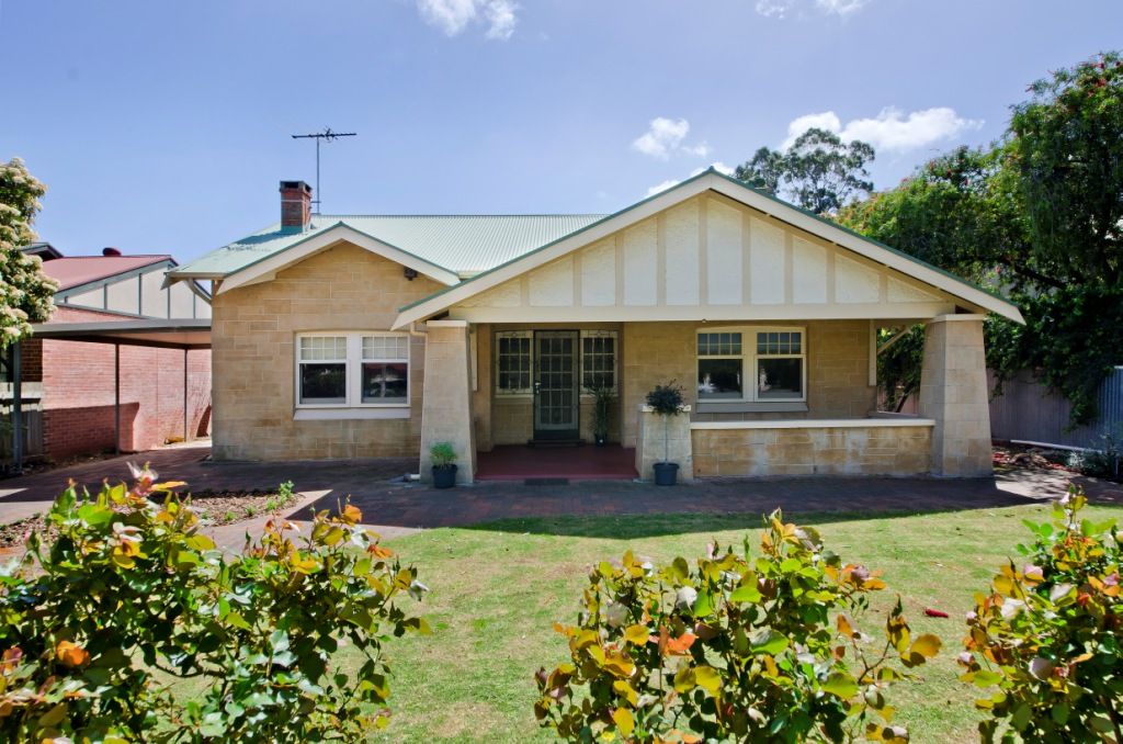 33 Salisbury Crescent, COLONEL LIGHT GARDENS SA 5041, Image 0