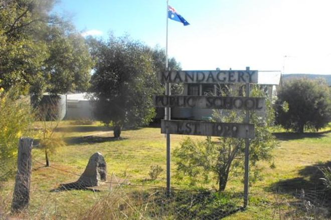 Picture of 664 Mandagery Road, MANDAGERY NSW 2870