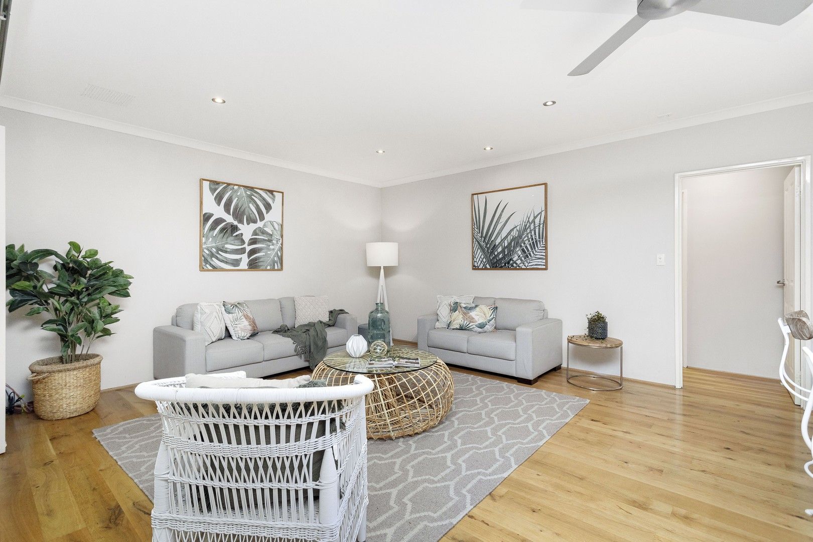 3 bedrooms House in 104 Seagrove Boulevard MERRIWA WA, 6030