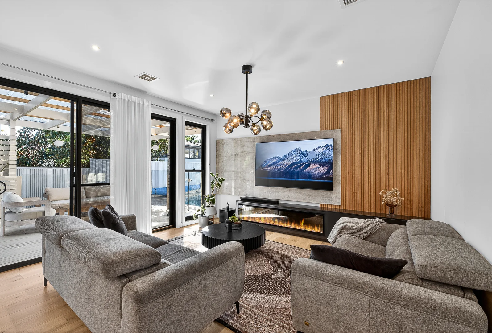 Additional image 2 of 11 Elmington Avenue, Forest Hill VIC 3131