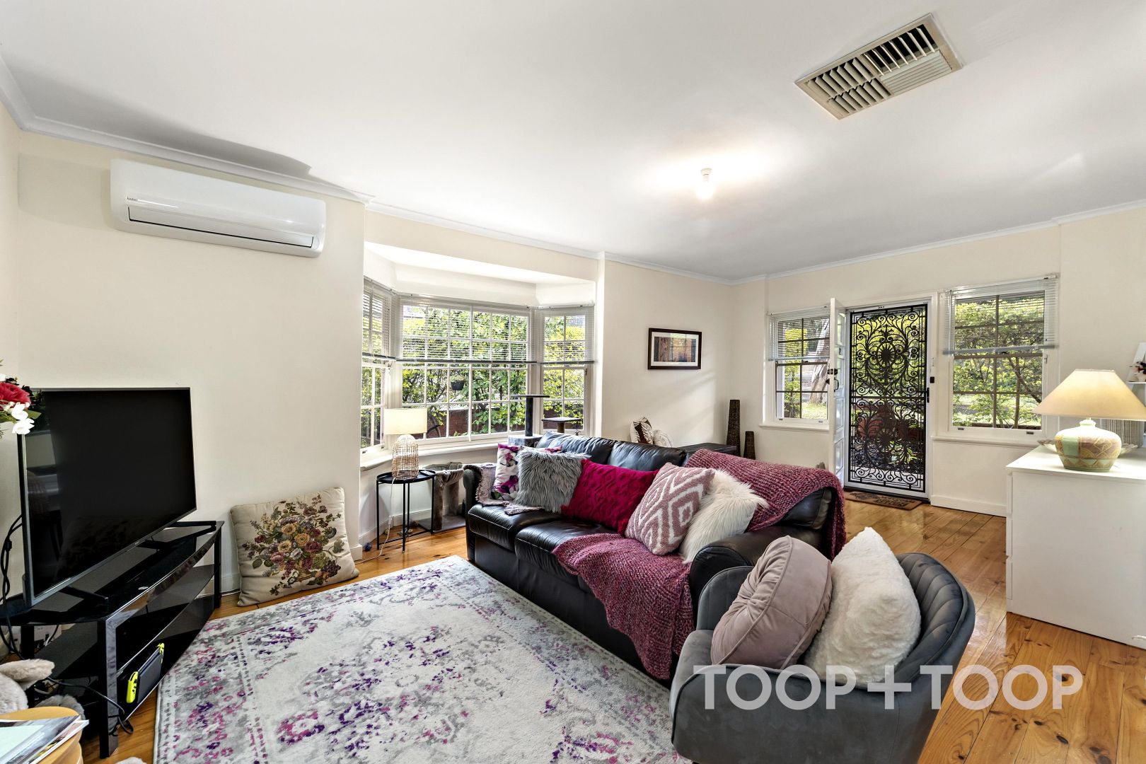 2/11 Hallett Road, Erindale SA 5066, Image 2