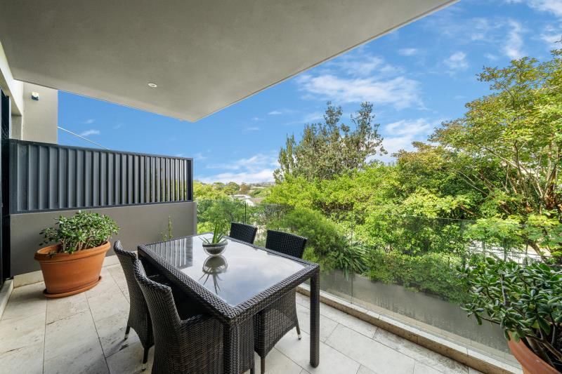 2 bedrooms Apartment / Unit / Flat in 2/10 Hamilton Street ROSE BAY NSW, 2029