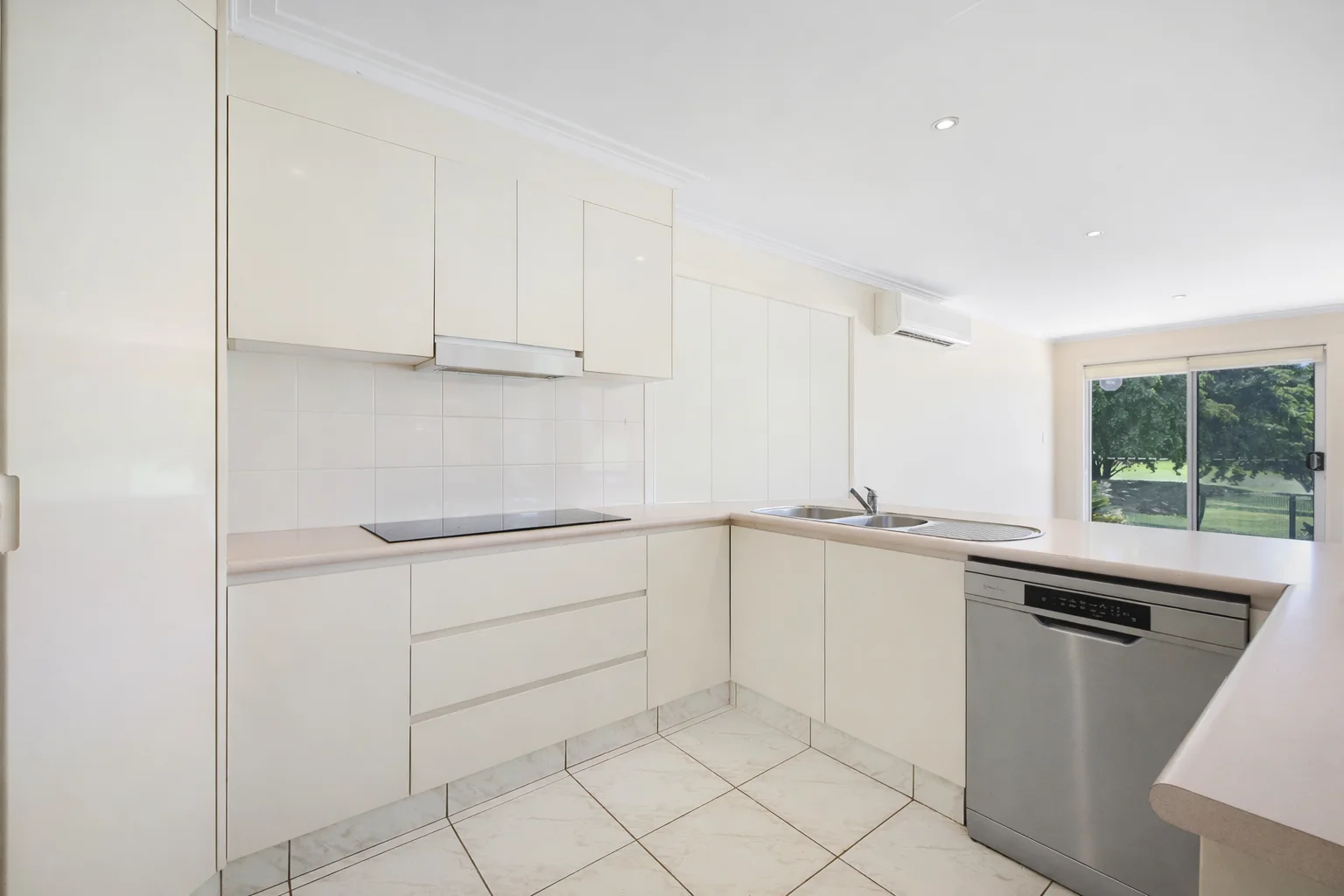 Additional image 11 of 109 Cabana Boulevard, Benowa Waters QLD 4217