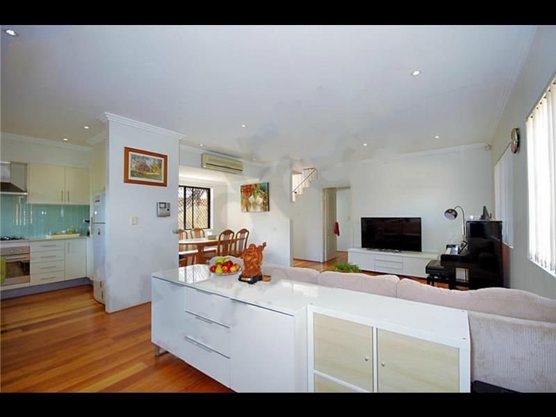 1/2 Oswald St, Campsie NSW 2194, Image 0