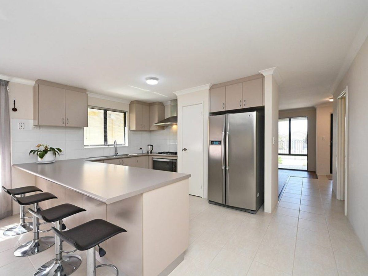 284 Camborne Parkway, Butler WA 6036 House For Rent Domain