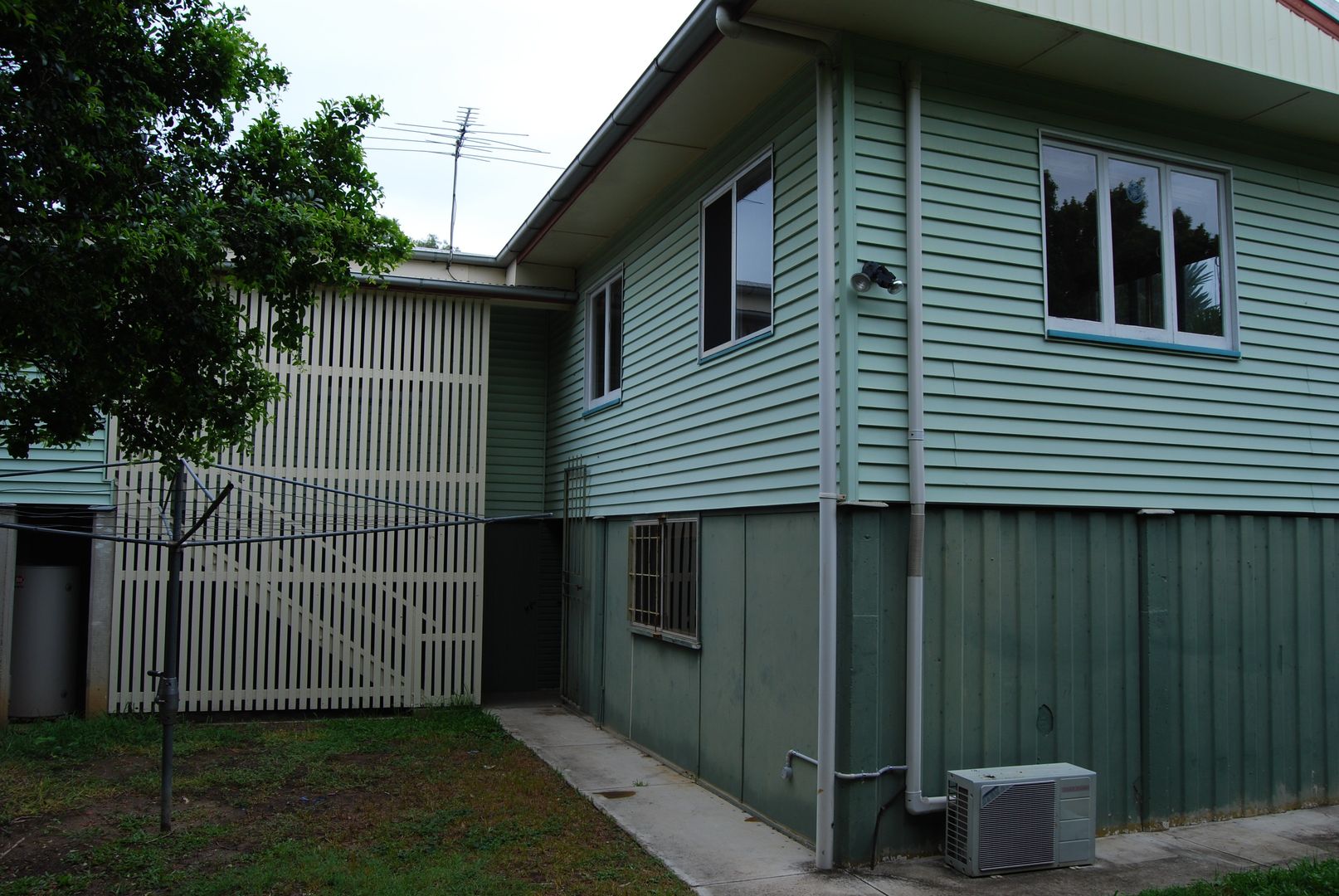 62 Armytage Street, Lota QLD 4179, Image 2