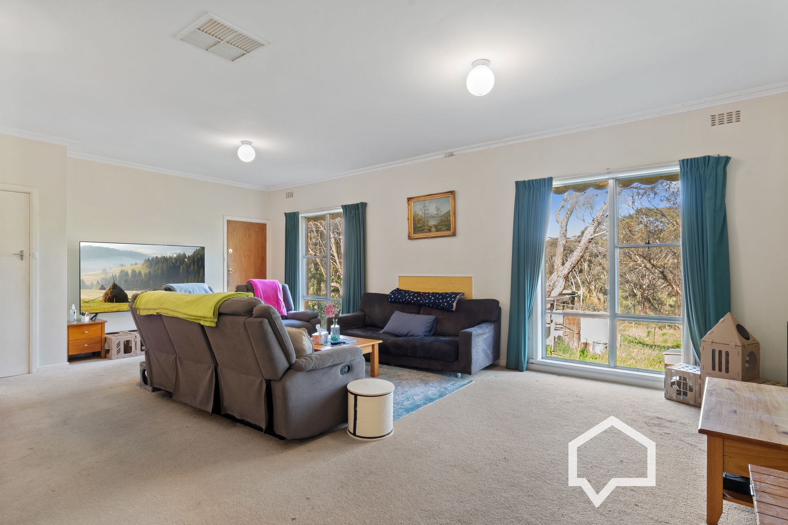 350-370 Olympic Parade, Maiden Gully VIC 3551, Image 2