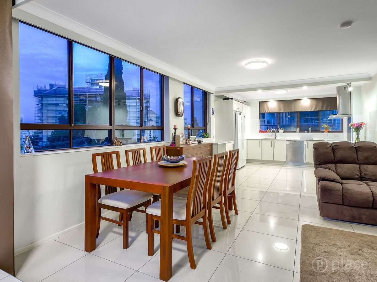 13/83 O'Connell Street, Kangaroo Point QLD 4169, Image 2