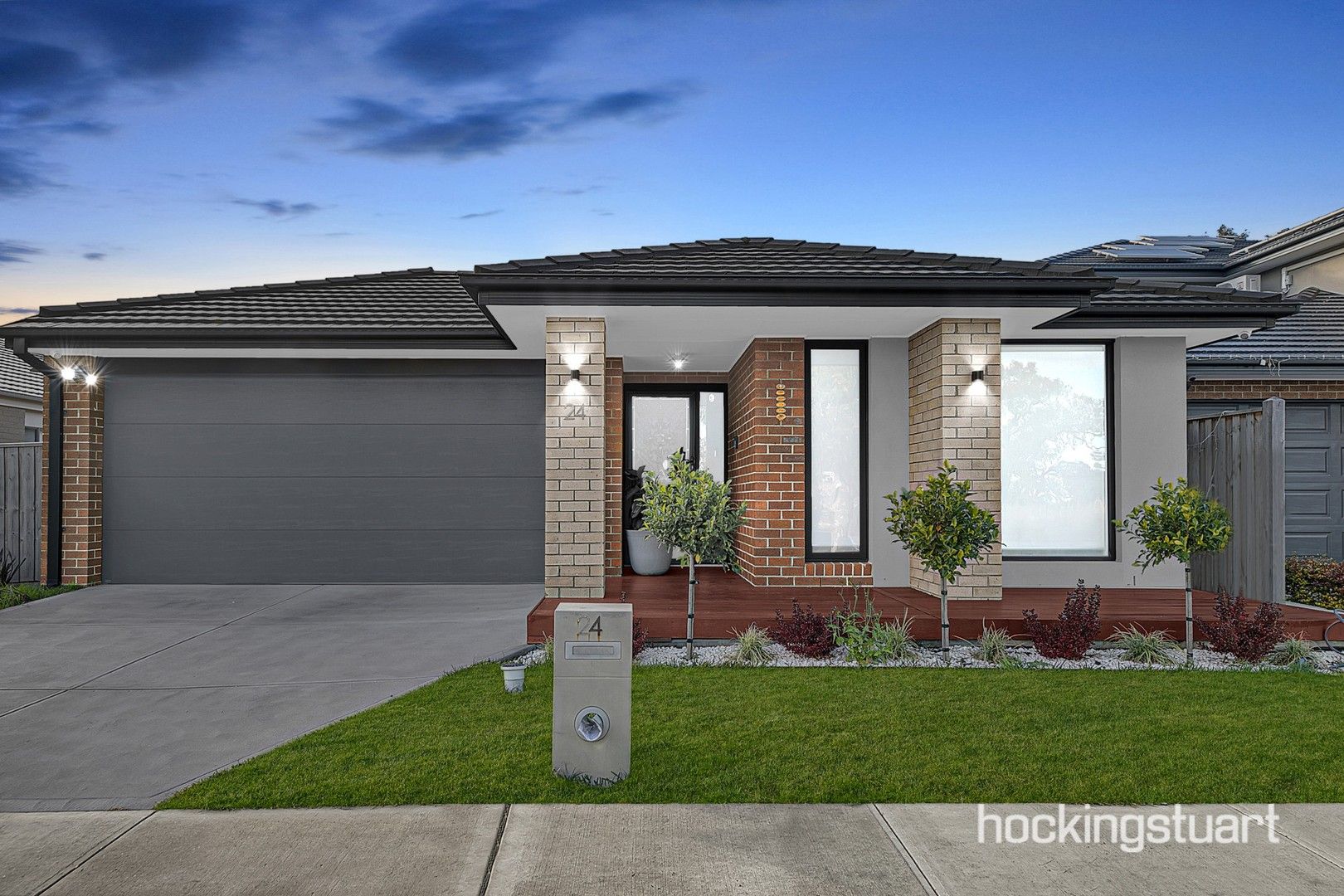 4 bedrooms House in 24 Grenache Road WOLLERT VIC, 3750