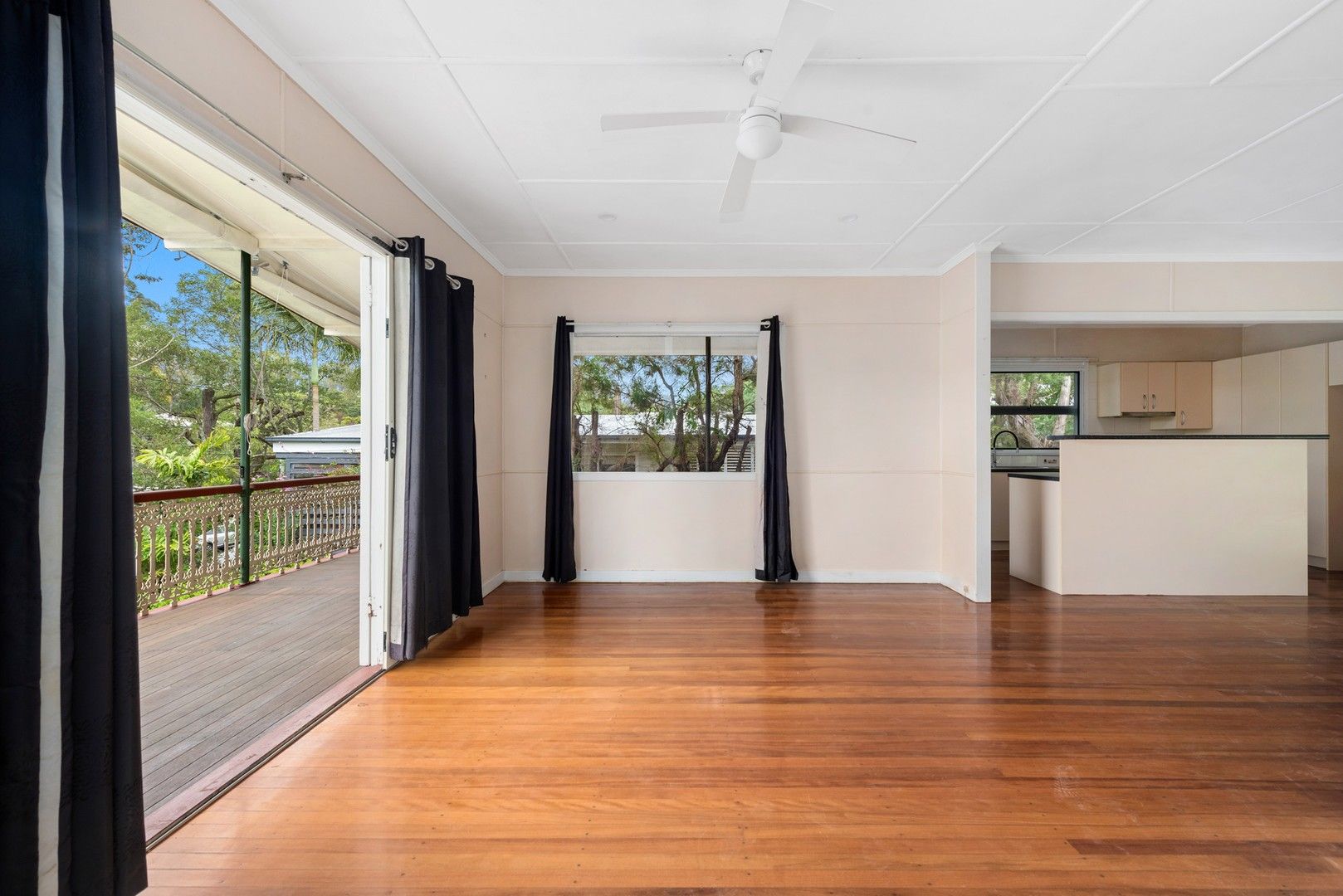 3 bedrooms House in 46 Fawkner Street CHAPEL HILL QLD, 4069