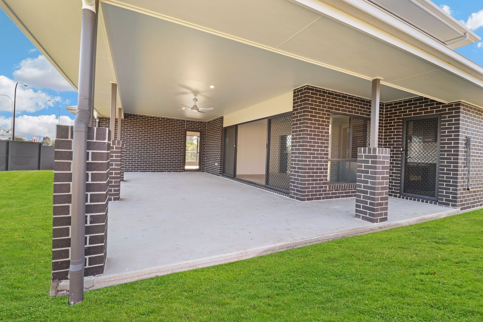 Beaudesert QLD 4285 4 beds house for Rent, 650.00 per week pw