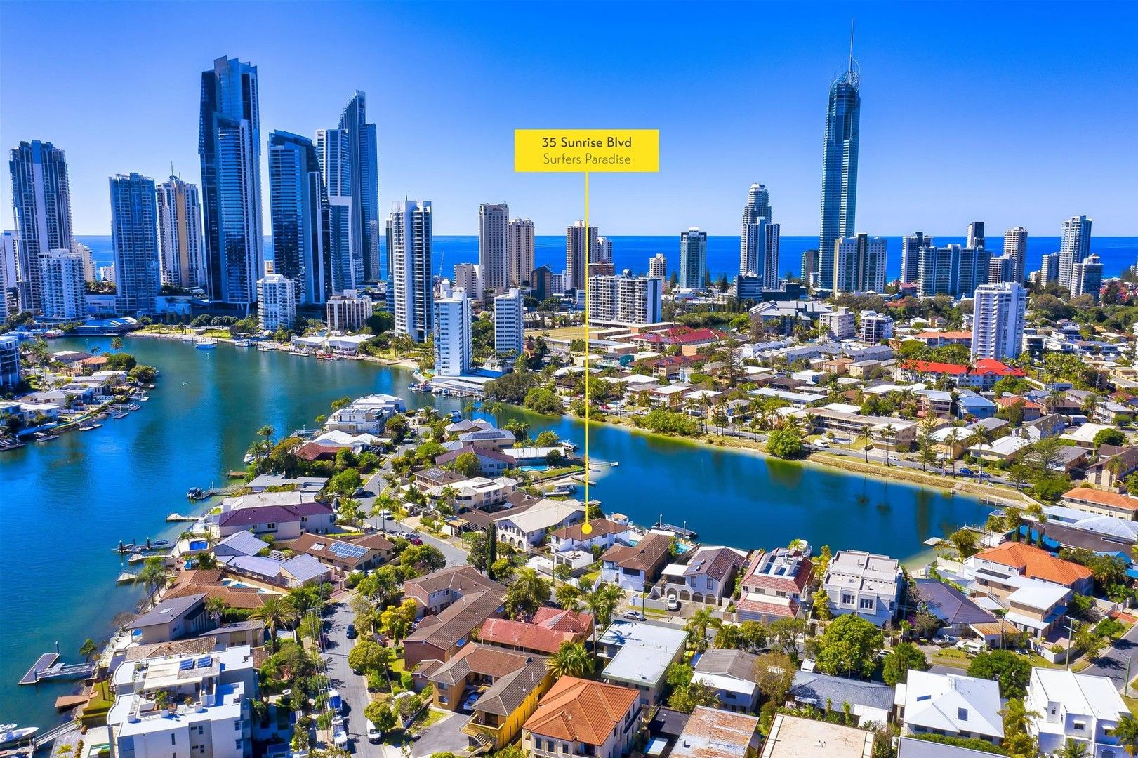 6 bedrooms House in 35 Sunrise Boulevard SURFERS PARADISE QLD, 4217