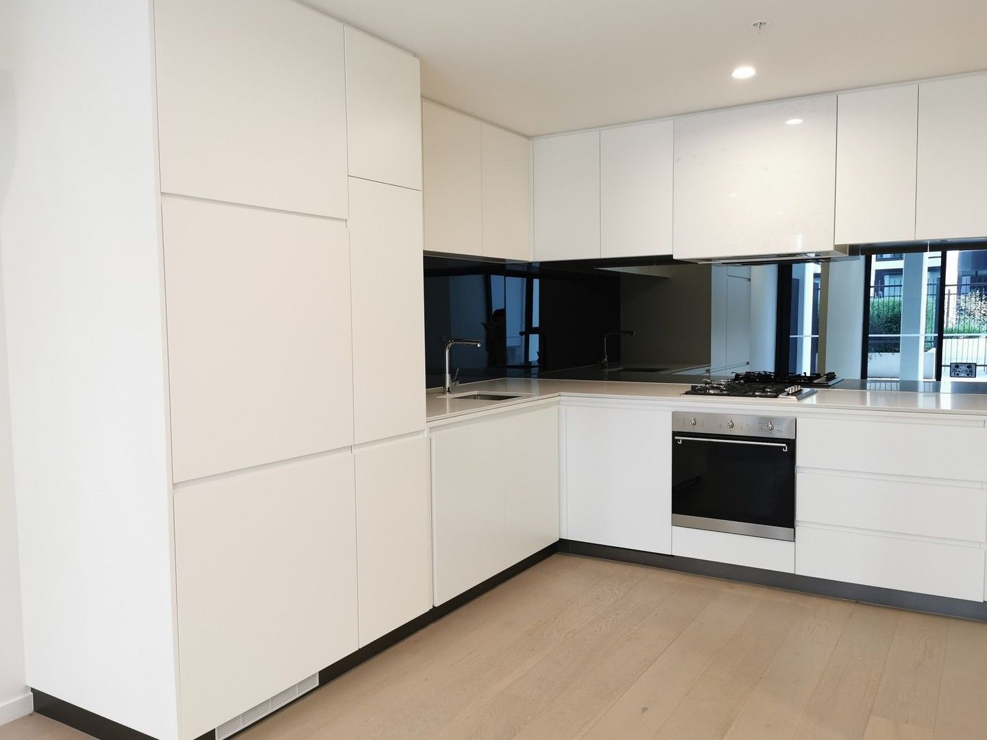 2 bedrooms Townhouse in 9/2 Dalgety Street OAKLEIGH VIC, 3166