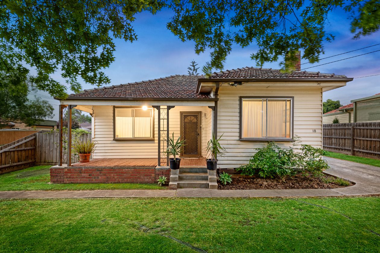 18 Lloyd Street, Heidelberg Heights VIC 3081 House For Rent Domain