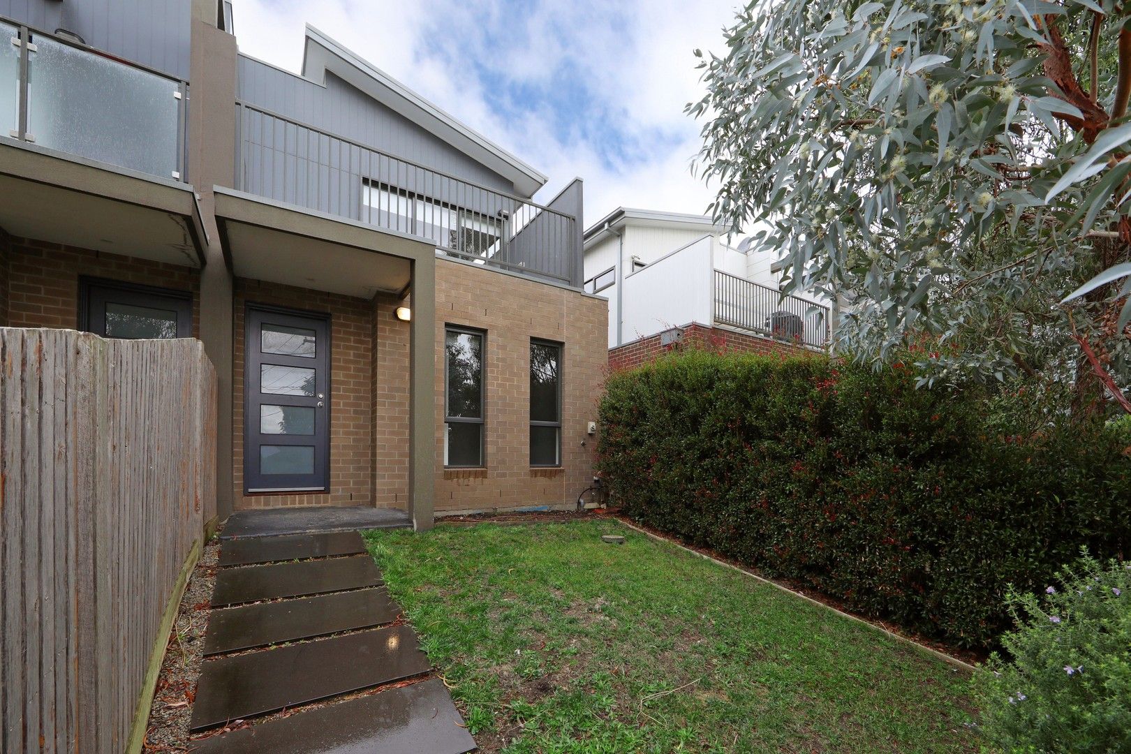 2 bedrooms Townhouse in 3/29 Stamford Crescent ROWVILLE VIC, 3178