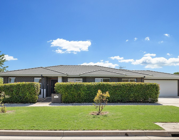 192 Langtree Crescent, Crace ACT 2911