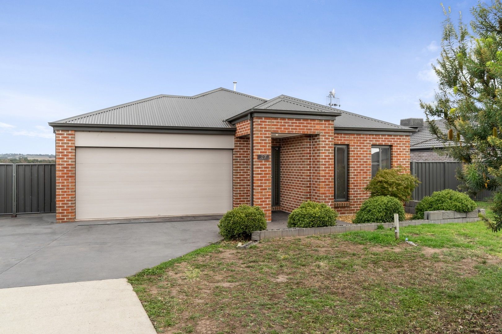 4 bedrooms House in 27 Imperial Dr COLAC VIC, 3250