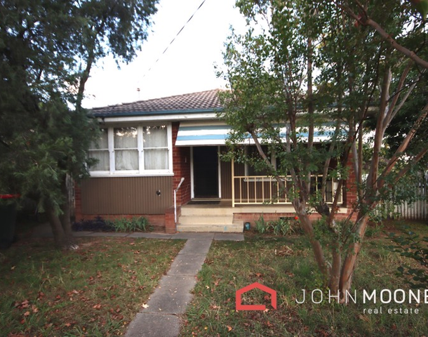 10 Immarna Place, Kooringal NSW 2650