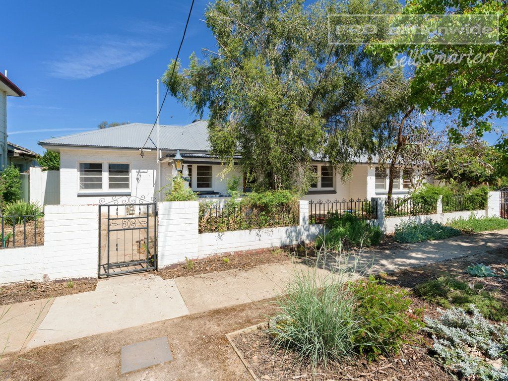 5 bedrooms House in 40 Slocum St WAGGA WAGGA NSW, 2650