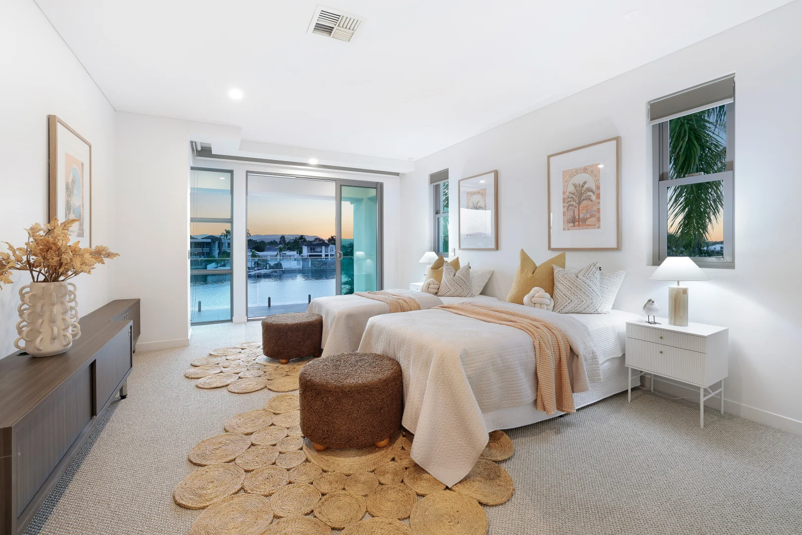 Additional image 24 of 57 Sir Bruce Small Boulevard, Benowa Waters QLD 4217