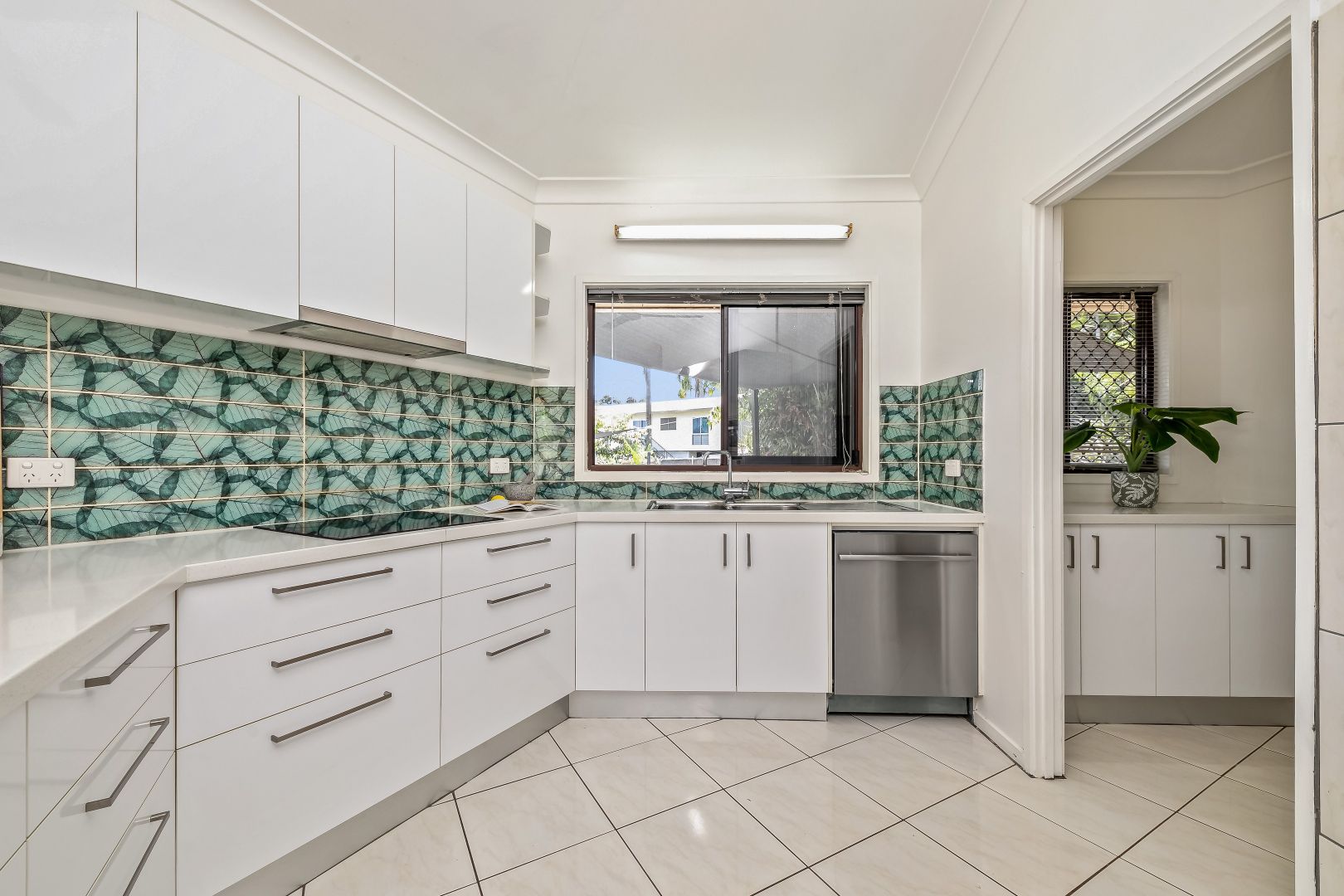 3 Bagshaw Crescent, Gray NT 0830, Image 2