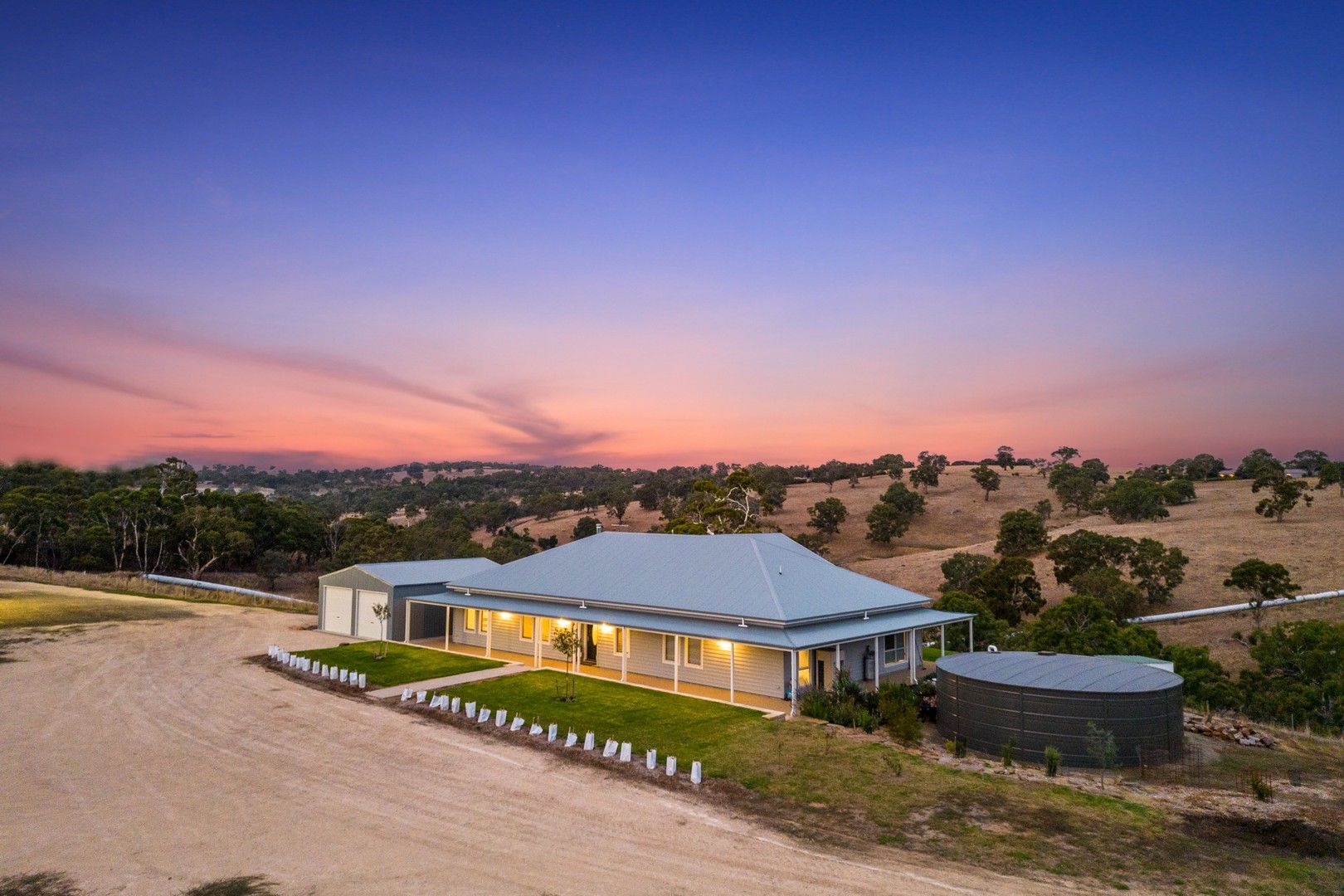 5 bedrooms House in 1 Smyth Road DAWESLEY SA, 5252