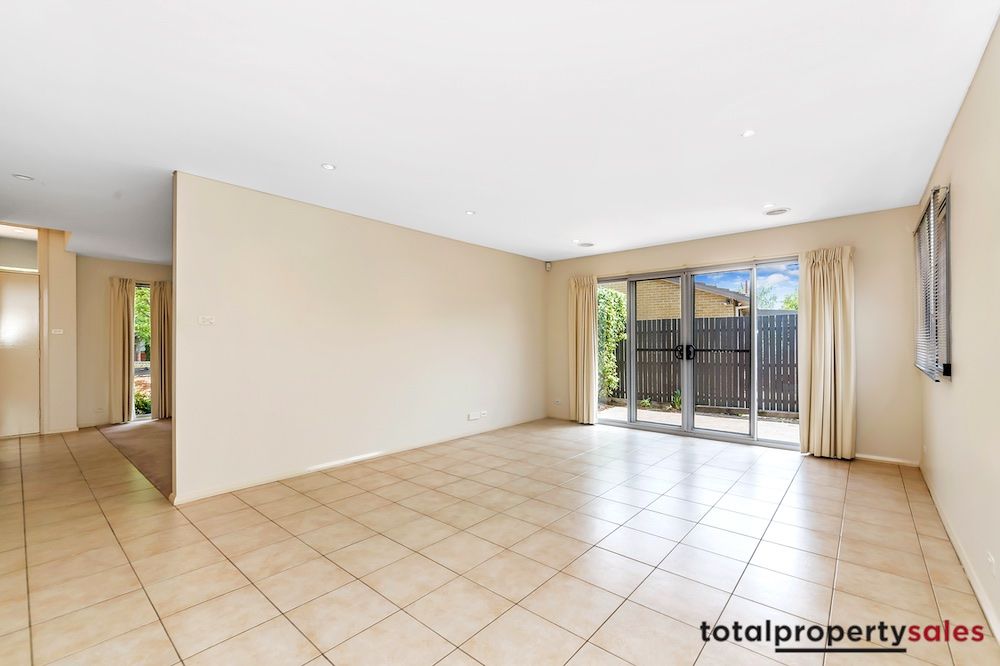 28A Hicks Street, Red Hill ACT 2603, Image 2