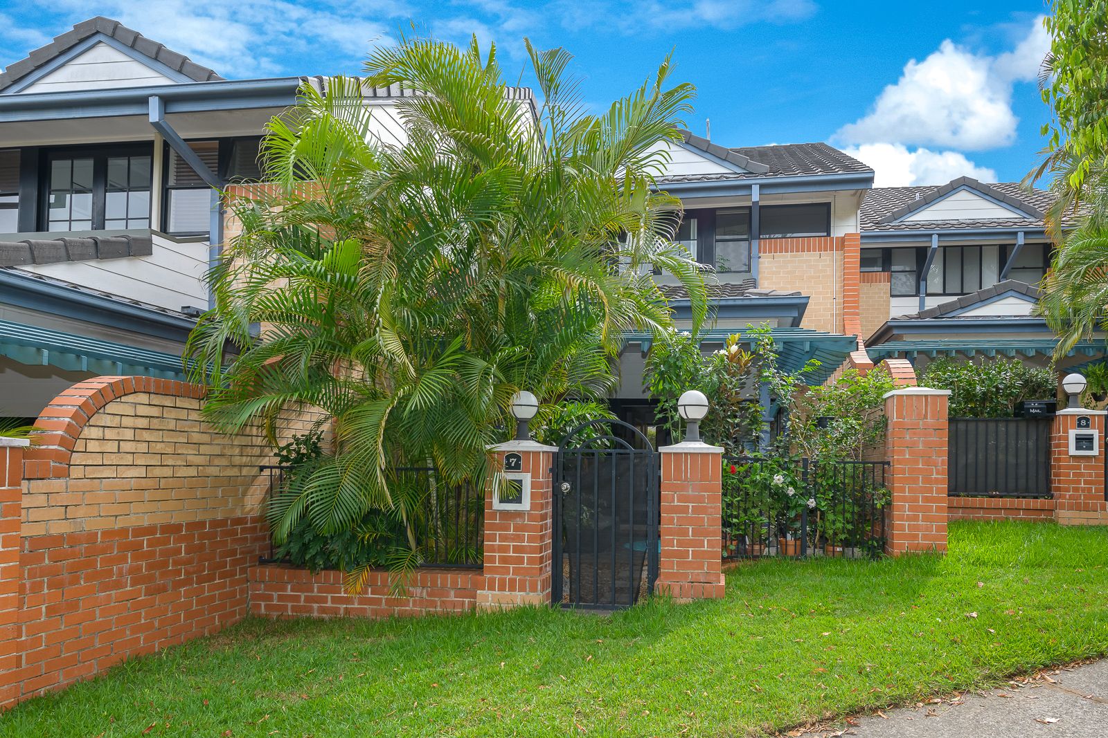 7/1 Hillridge Crescent, Varsity Lakes QLD 4227, Image 0