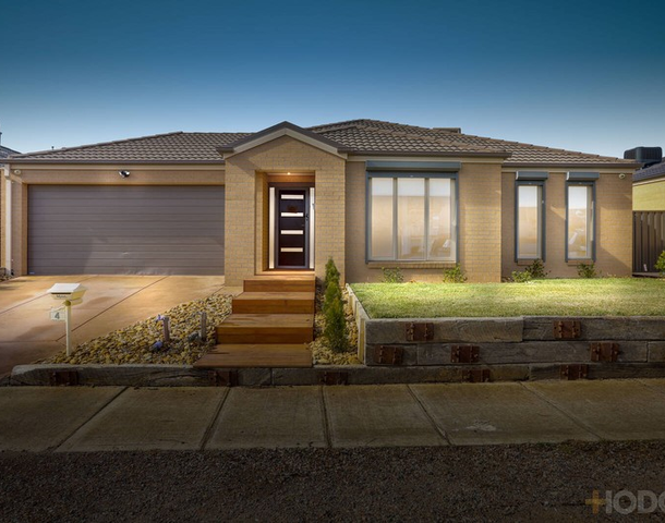 4 Saris Street, Manor Lakes VIC 3024