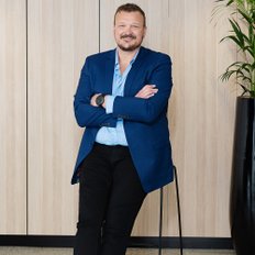 Adam Blight | Ouwens Casserly | Real Estate Agent in 200 East Tce ...