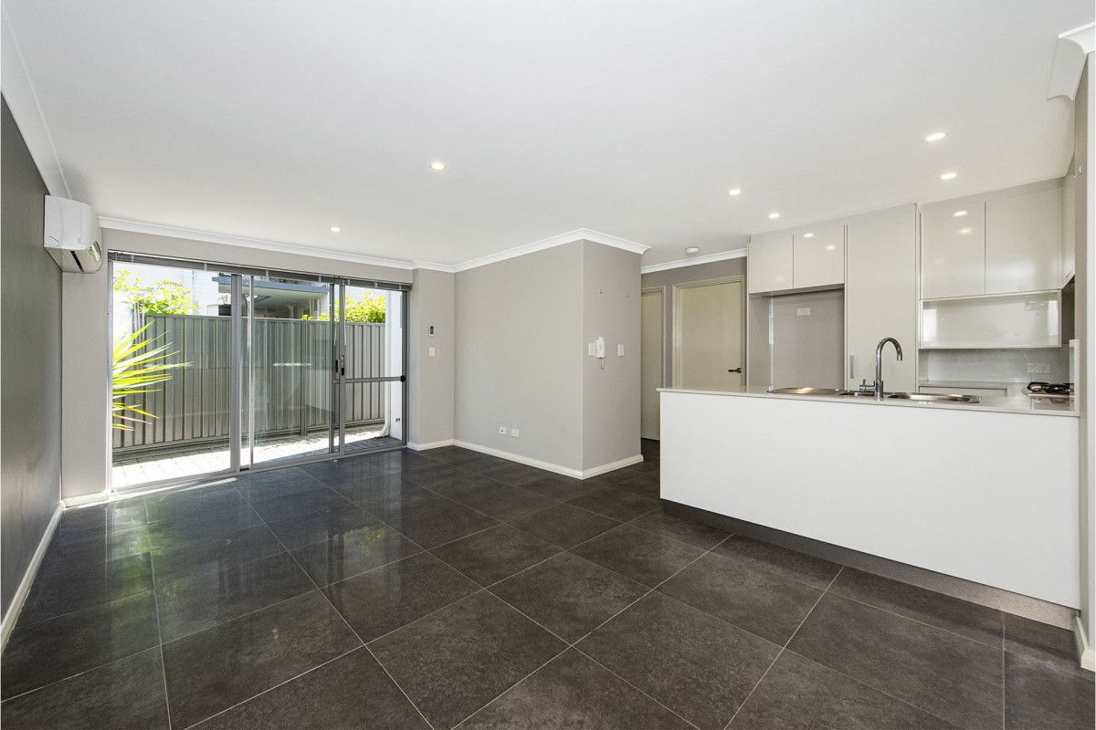 2 bedrooms Apartment / Unit / Flat in 2/165 Edward Street OSBORNE PARK WA, 6017