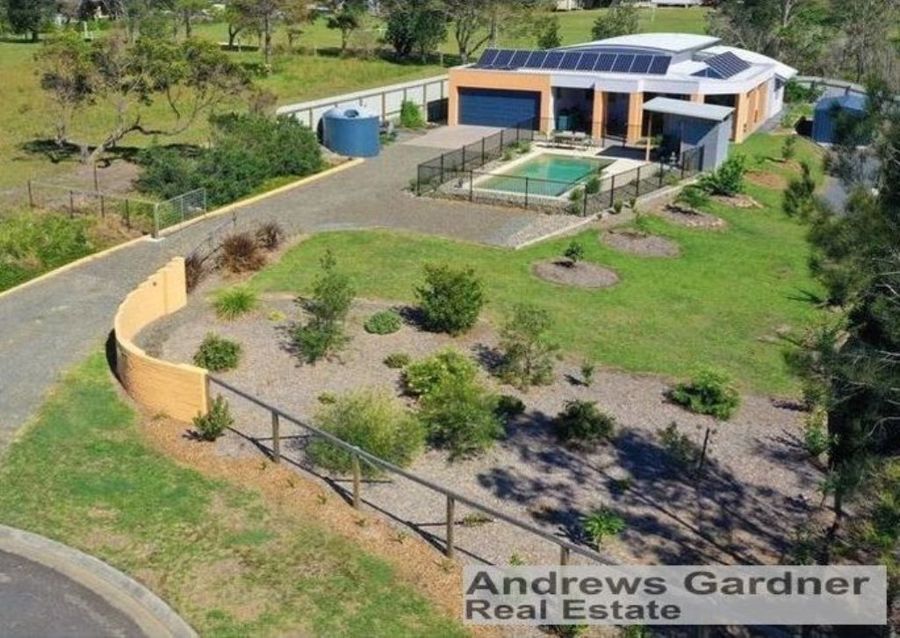 70 Anniversary Drive, Diamond Beach Property History & Address