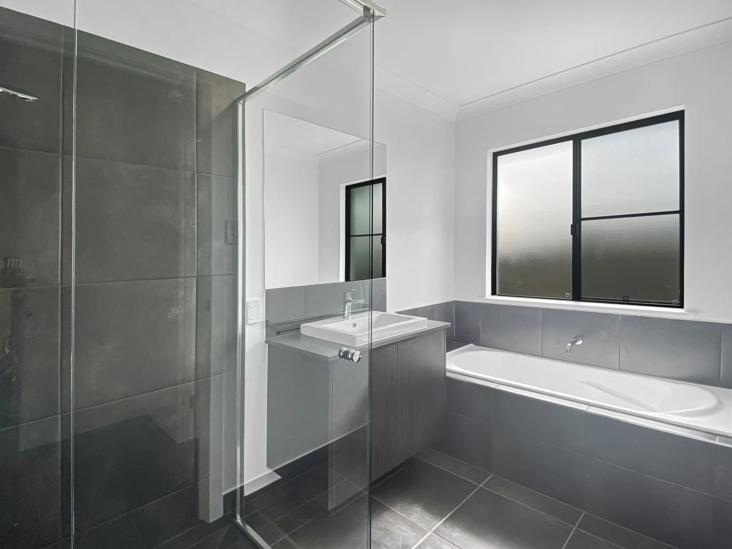 Additional image 11 of 69 Salonika Cct, Bushland Beach QLD 4818