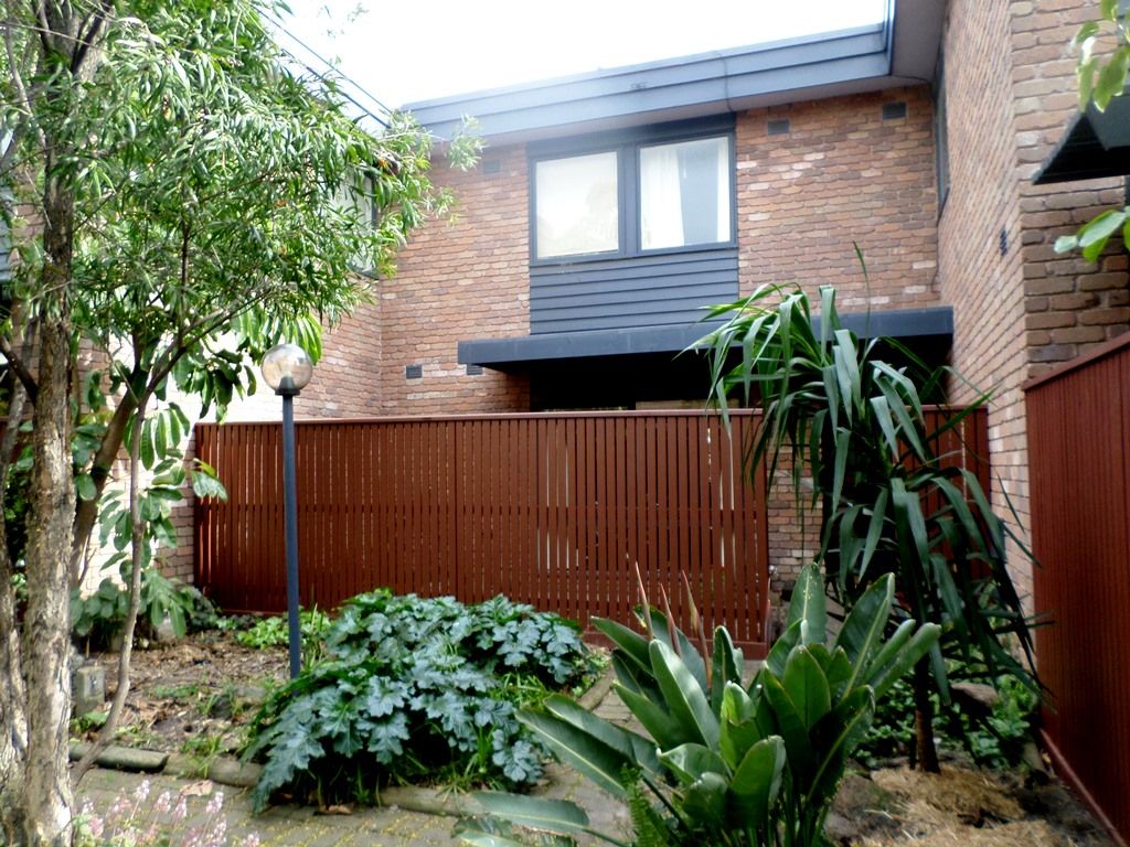 2 bedrooms Apartment / Unit / Flat in 16/201 Graham Street PORT MELBOURNE VIC, 3207