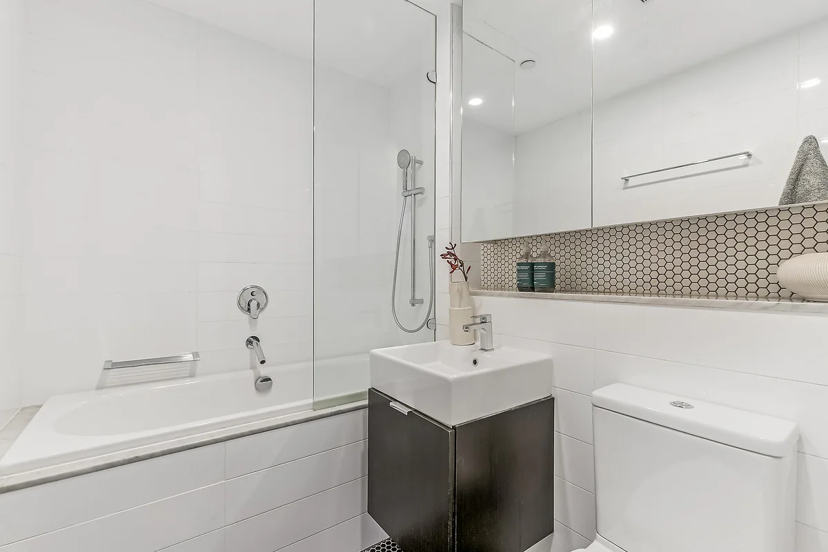 702/13-15 Bayswater Road, Potts Point NSW 2011 - Apartment For Rent ...