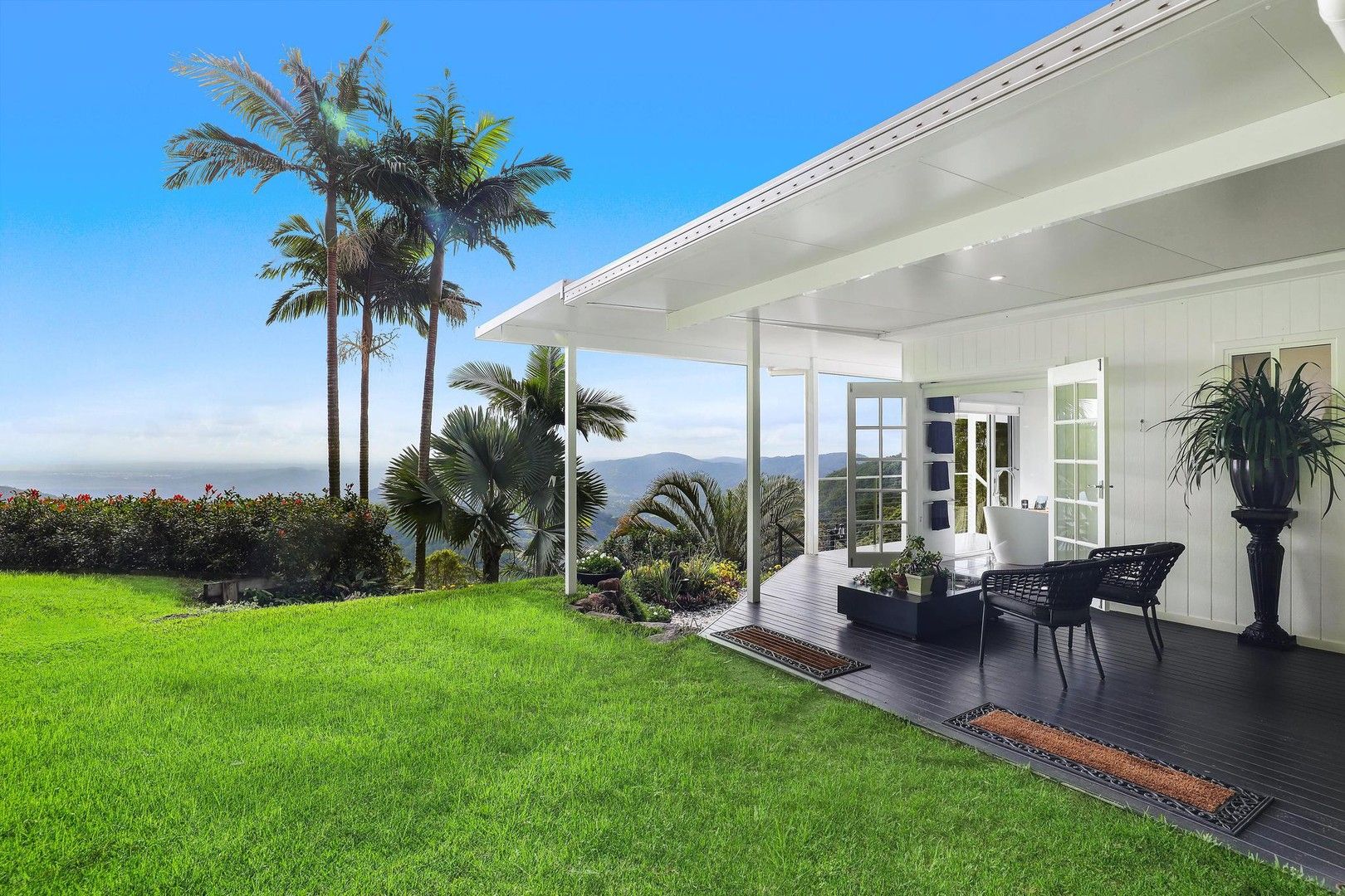 4 bedrooms House in 1716 Tamborine-Oxenford Road WONGAWALLAN QLD, 4210