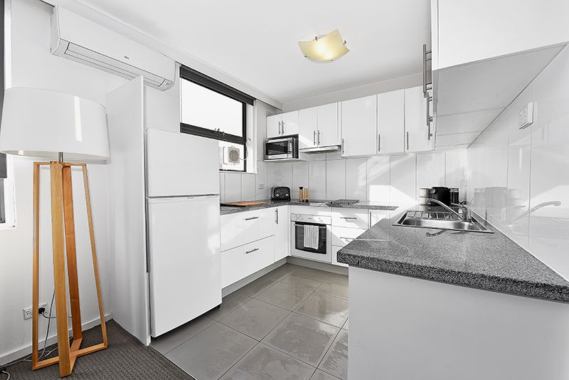 2 bedrooms Apartment / Unit / Flat in 8/164 Napier Street ESSENDON VIC, 3040